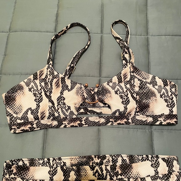 Snakeskin Ring Linked High Waisted Bikini - Picture 5 of 8